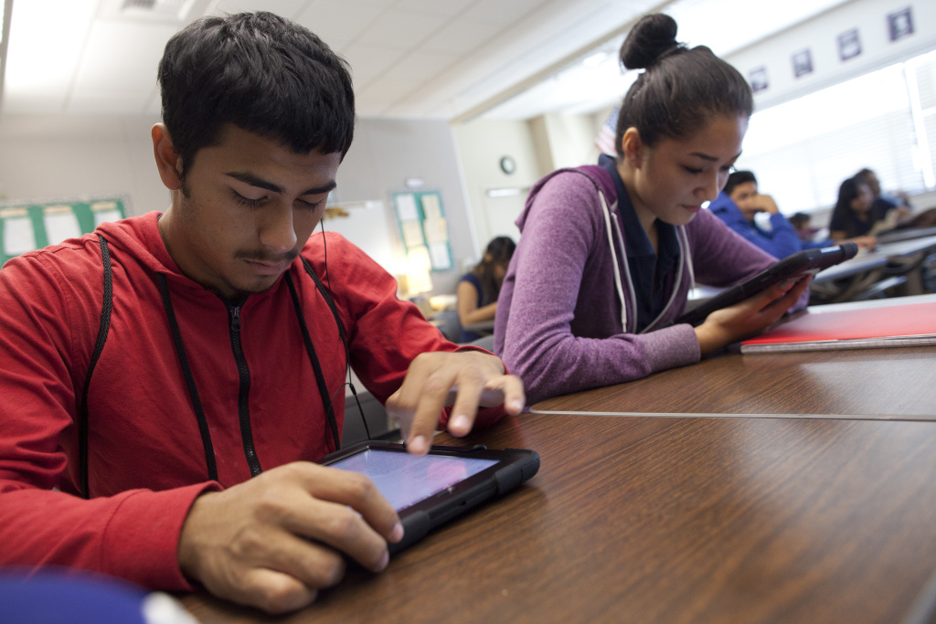 LAUSD iPads: Timeline of a troubled program | scpr.org